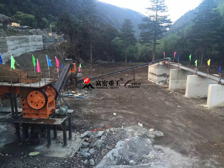破碎機組工作現(xiàn)場